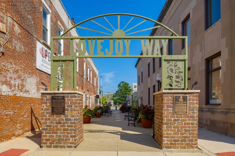 Walkable Main Street Apartment in Princeton! Apartment in Illinois