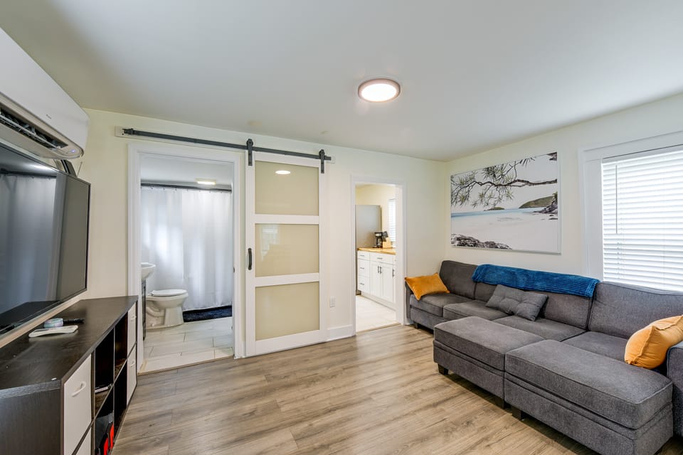 2 Mi to Dtwn Savannah! WFH-Friendly Retreat House in Savannah