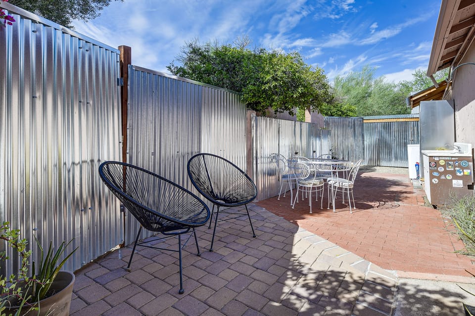 Walk to University & 4th Ave: Tucson Studio Apartment in Tucson
