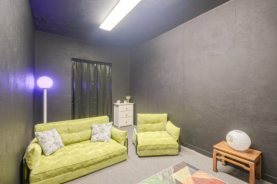 On Main St! Walkable Family Apartment in Princeton Apartment in Illinois