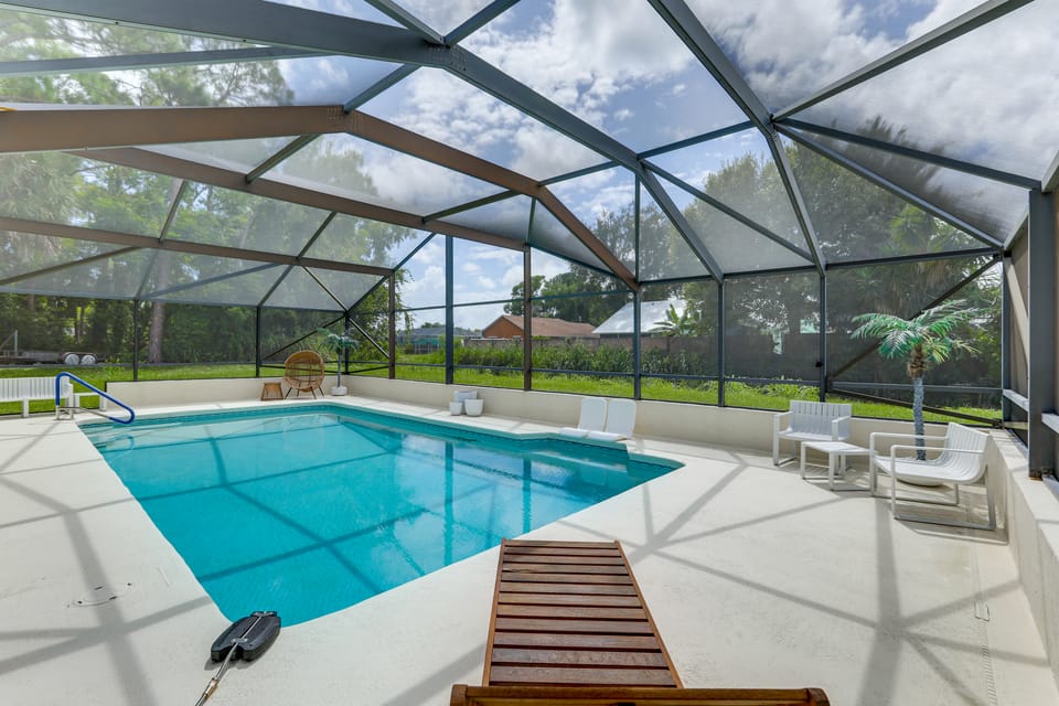 Private Pool! Family Escape, 11 Mi to Jensen Beach House in Port Saint Lucie