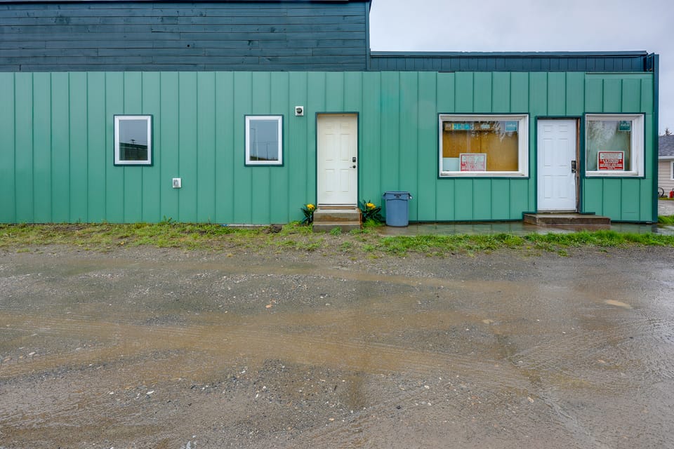 Cozy Apartment Near UAF & Downtown Fairbanks! Apartment in Fairbanks