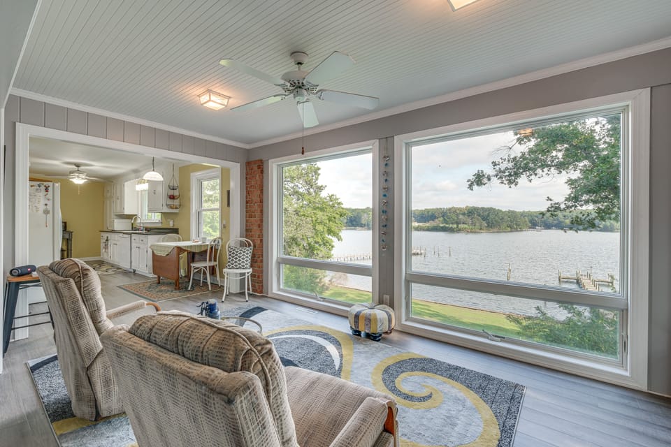 Scenic Riverside Condo in Virginia's Northern Neck Apartment in Virginia