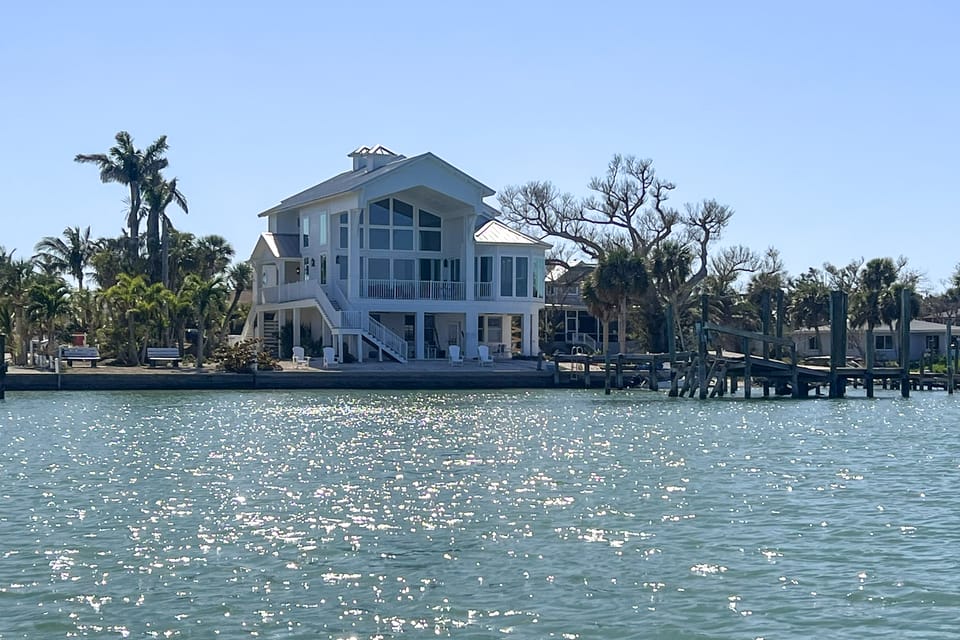 Luxury Bayfront Home, Private Dock, Steps to Beach House in Manasota Key