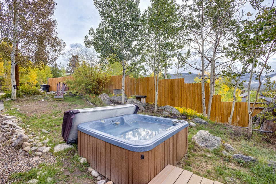 Mtn-View Cabin Escape in Heart of Grand Lake House in Grand Lake