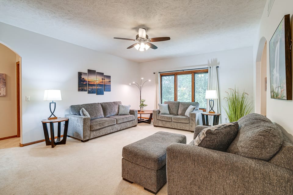 3 King Beds! Family-Friendly Lincoln Gem House in Lincoln