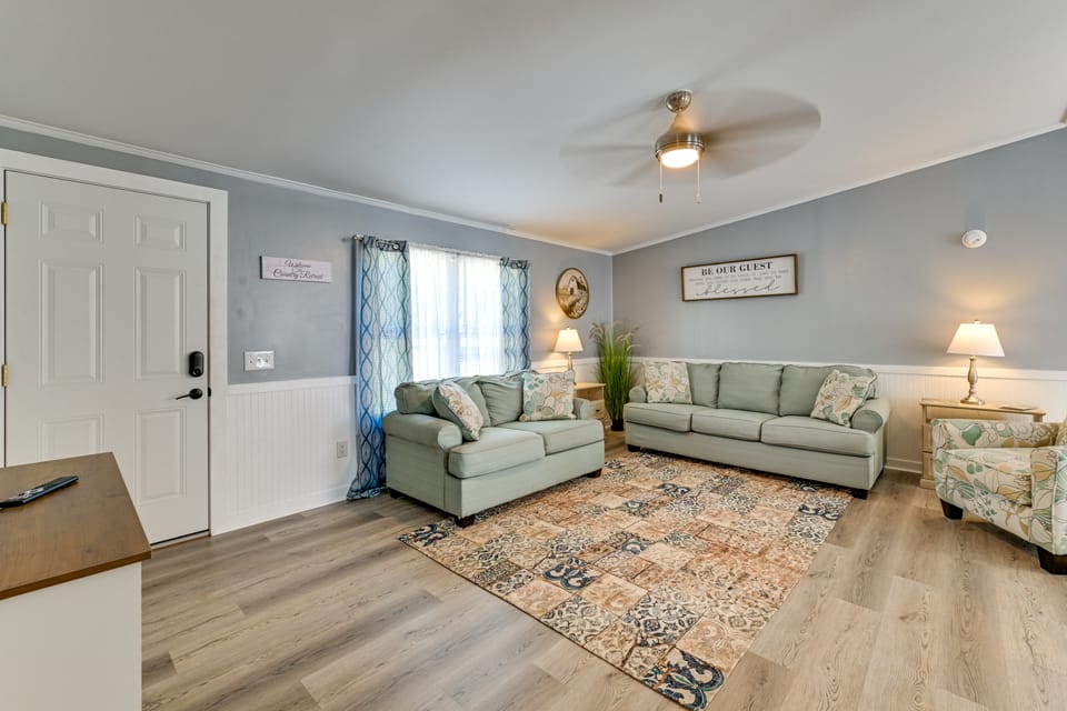 'Country Retreat' Near Wineries & Wedding Venues House in North Carolina