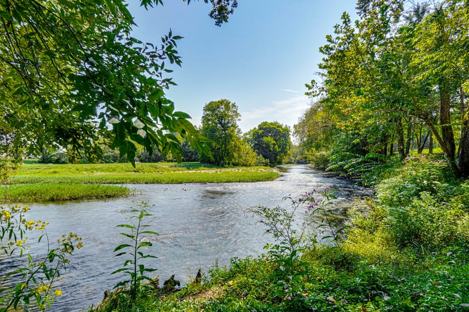*New To Market* | Riverfront Pigeon Forge Retreat House in Pigeon Forge