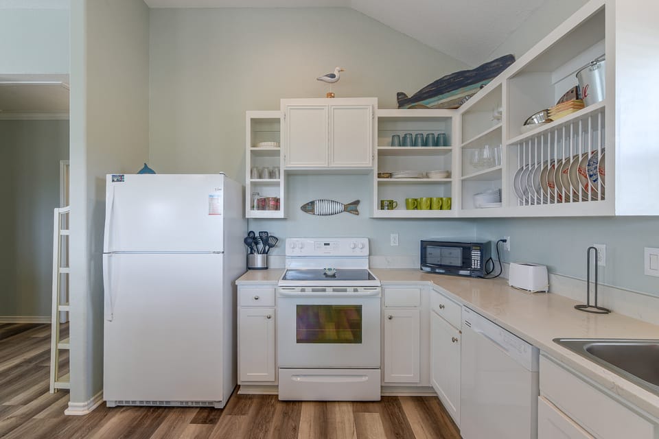 3 Block to Ocean! Walkable Crystal Beach Retreat House in Bolivar Peninsula