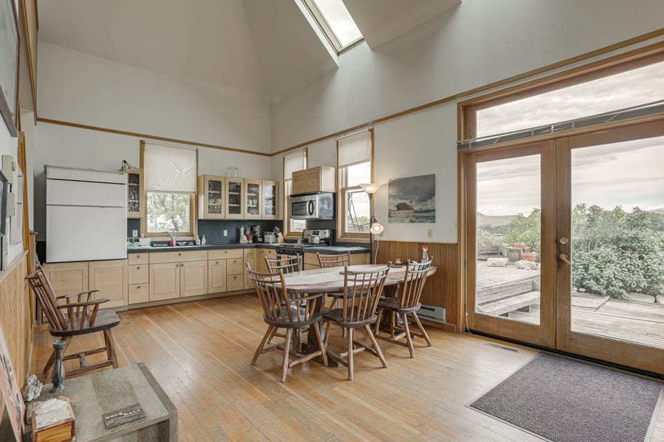 Converted Historic Schoolhouse: Wyoming Retreat House in Wyoming