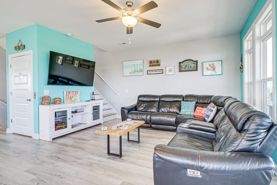 Stroll to Beach! Family Surf City Home w/ Views House in Surf City