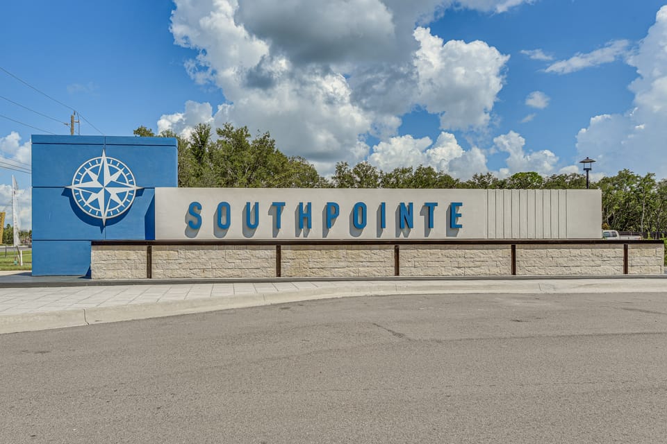 Private Community w/ Pool, Near Gulf Beaches Apartment in Tampa Bay