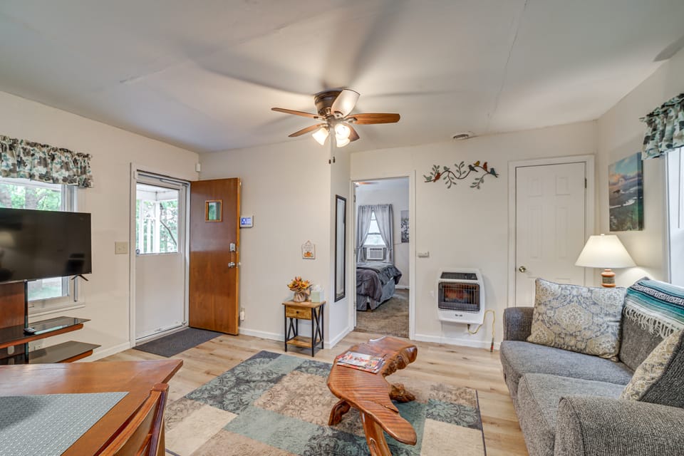 Cozy, Convenient! Tulsa Stay Near Dtwn & Route 66 House in Tulsa