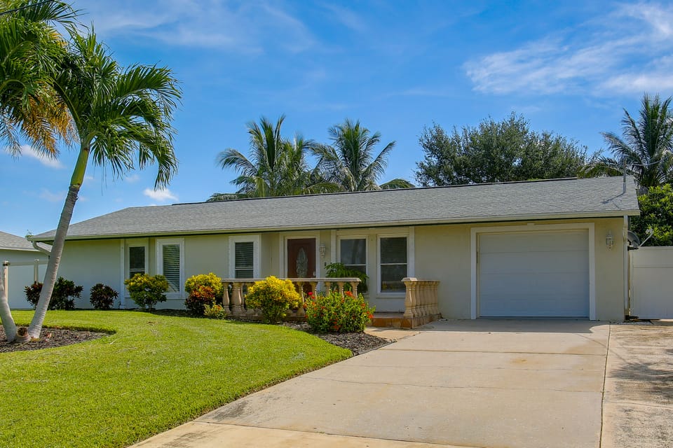 Family Oasis w/ Private Pool in Cape Coral! House in Cape Coral
