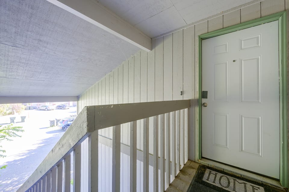 12 Mi to JBLM: Olympia-Area Escape House in Olympia