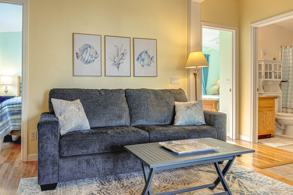 Charming Coastal Getaway in Wells, Maine House in Wells