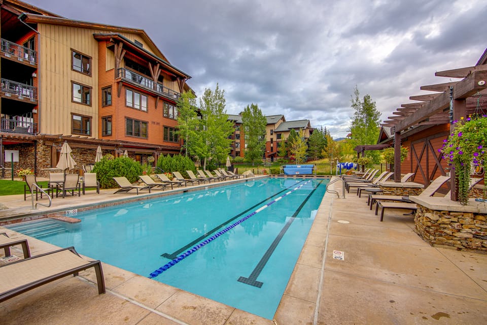 Gondola to Skiing! Steamboat Condo w/ Hot Tubs Apartment in Steamboat Springs