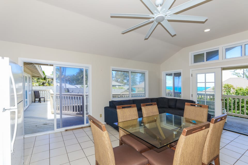 Extended Escape! Waimanalo Beach Cottages, Unit 11 Cottage in Honolulu