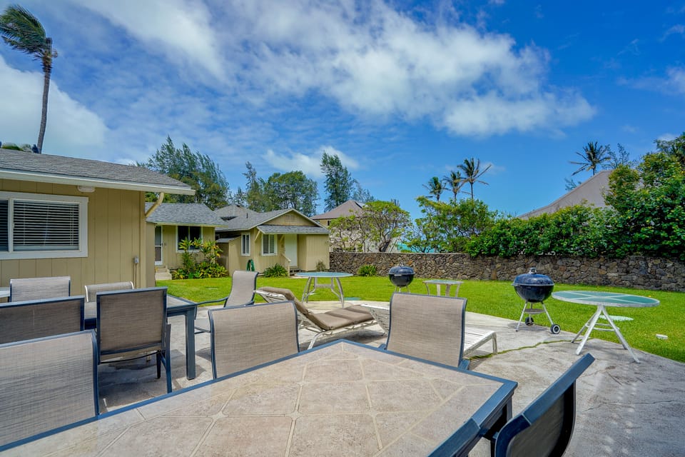 Walk to Ocean! Waimanalo Beach Cottages: Unit 5 Cottage in Honolulu