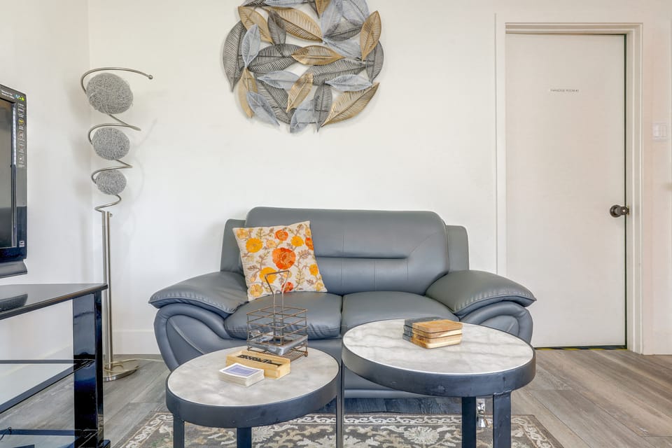 LA Home w/ Porch, 3 Mi to Stadiums! House in Westmont