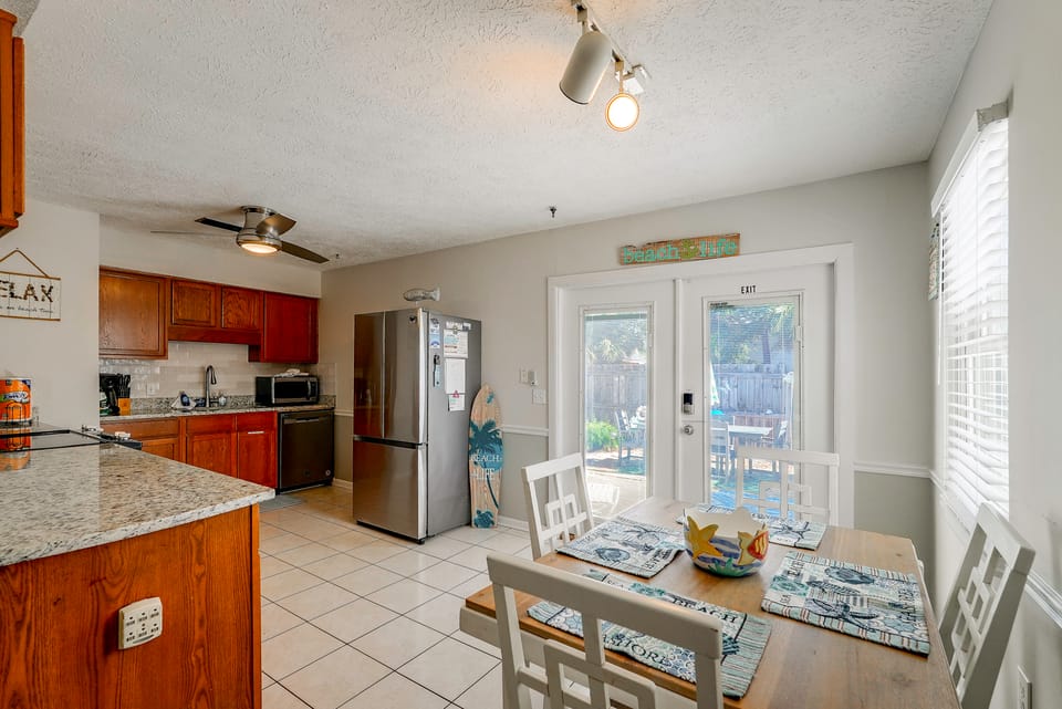 Beach Days + Chartered Boat Tours! PCB Retreat House in Lower Grand Lagoon
