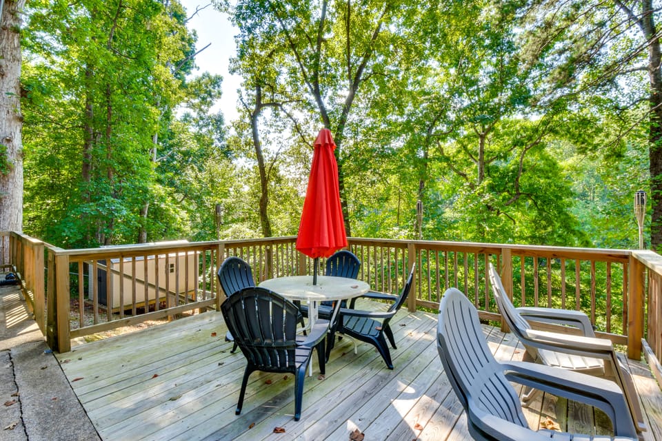 Game & Theater Rooms! Lake Hartwell Family Oasis House in Lake Hartwell