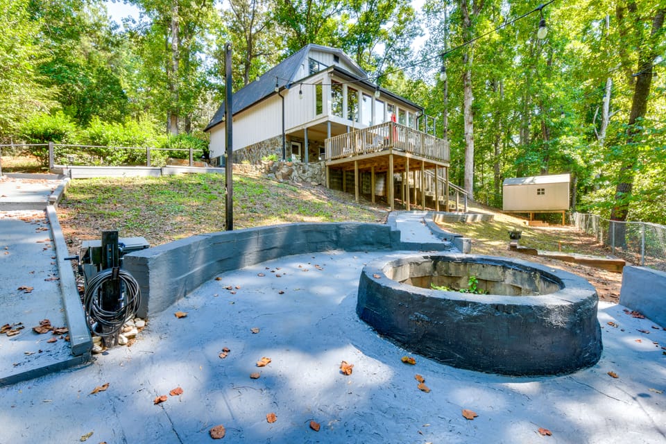 Game & Theater Rooms! Lake Hartwell Family Oasis House in Lake Hartwell