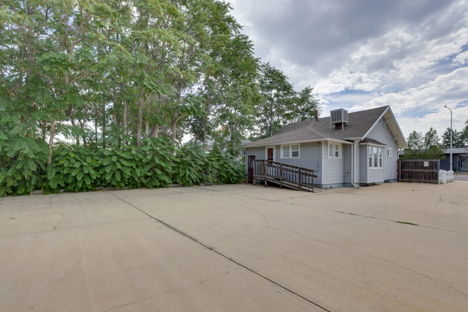 Stroll to Olde Town Arvada! Charming Gem House in Arvada