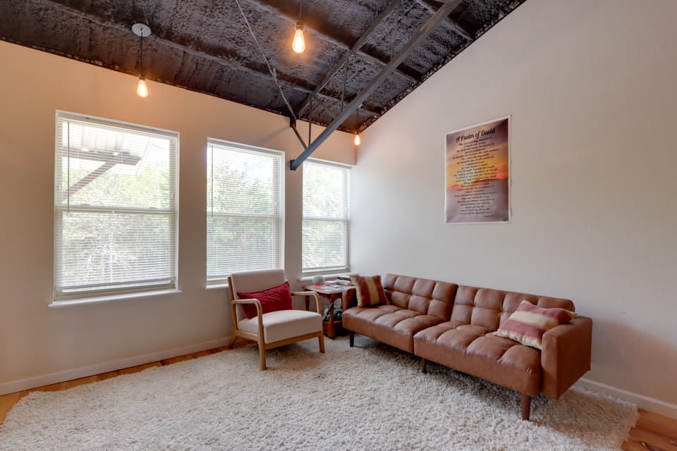 Shared Game Room & Deck: Condo Near Lake Tenkiller Apartment in Tenkiller Ferry Lake