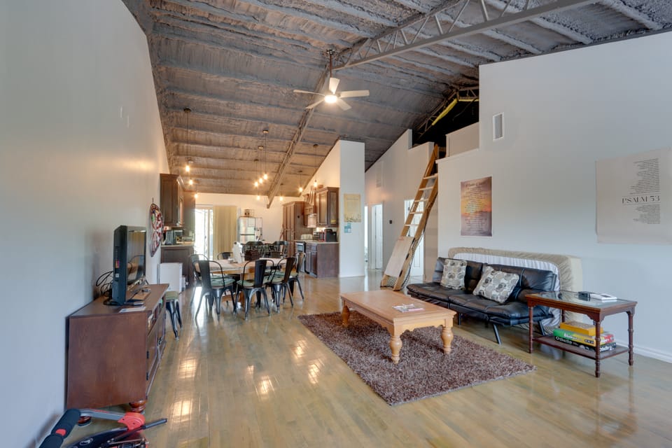 1/2 Mi to Lake Tenkiller Condo w/ Shared Game Room Apartment in Tenkiller Ferry Lake