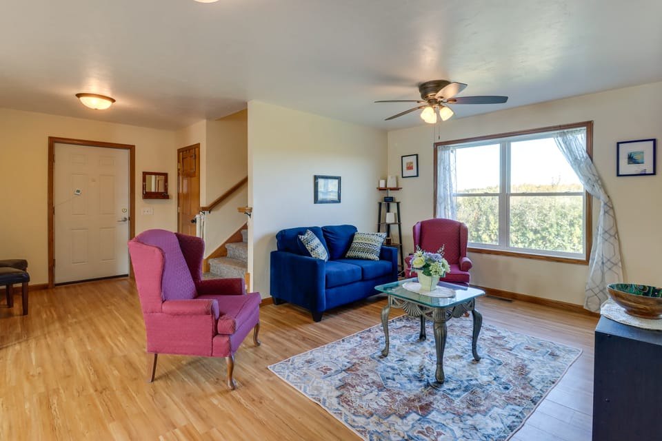 'WillowField' Fire Pits, Game Room & Group Fun House in Minnesota