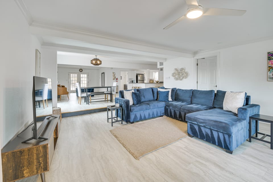 San Angelo Lake Escape: Dock & Fire Pit House in San Angelo