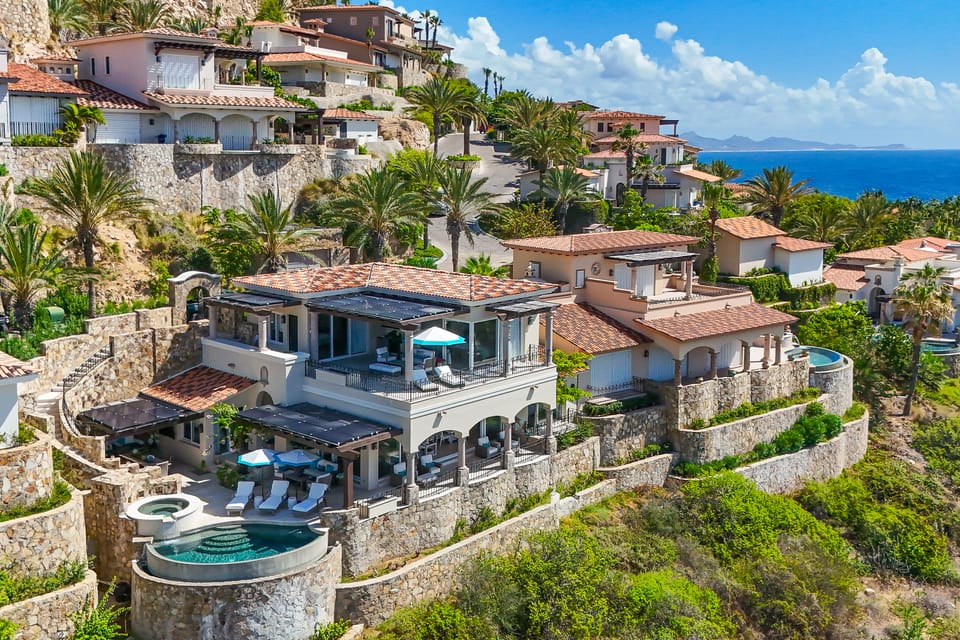 Pool, Hot Tub & Outdoor Kitchen! Palmilla Escape House in Baja California Sur
