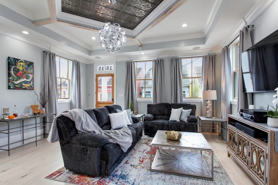 Luxury & Artistic Home | Walk to French Quarter House in French Quarter