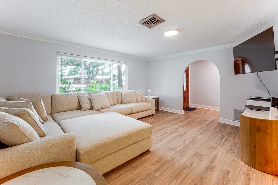 Bike to Beach + Pinellas Trail! Family Getaway House in Seminole