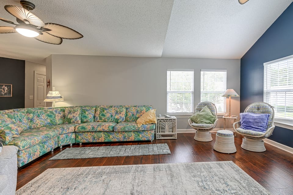 Murrells Inlet Condo: Close to Beaches, Amenities Apartment in Murrells Inlet
