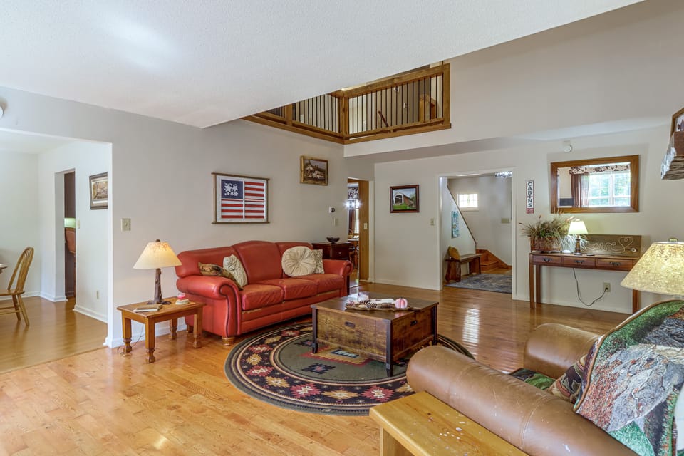 3 Mi to Dtwn Blue Ridge! Family Home w/ Fire Pit House in Georgia
