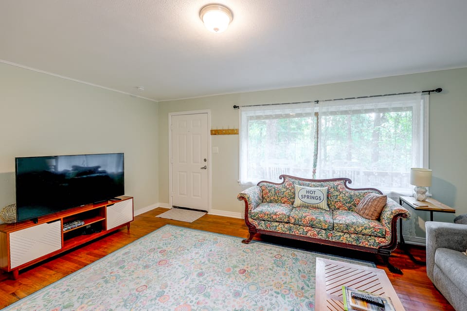 Walkable Hot Springs Home! Near Nat'l Park & Dtwn House in Hot Springs