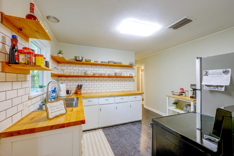Walkable Hot Springs Home! Near Nat'l Park & Dtwn House in Hot Springs