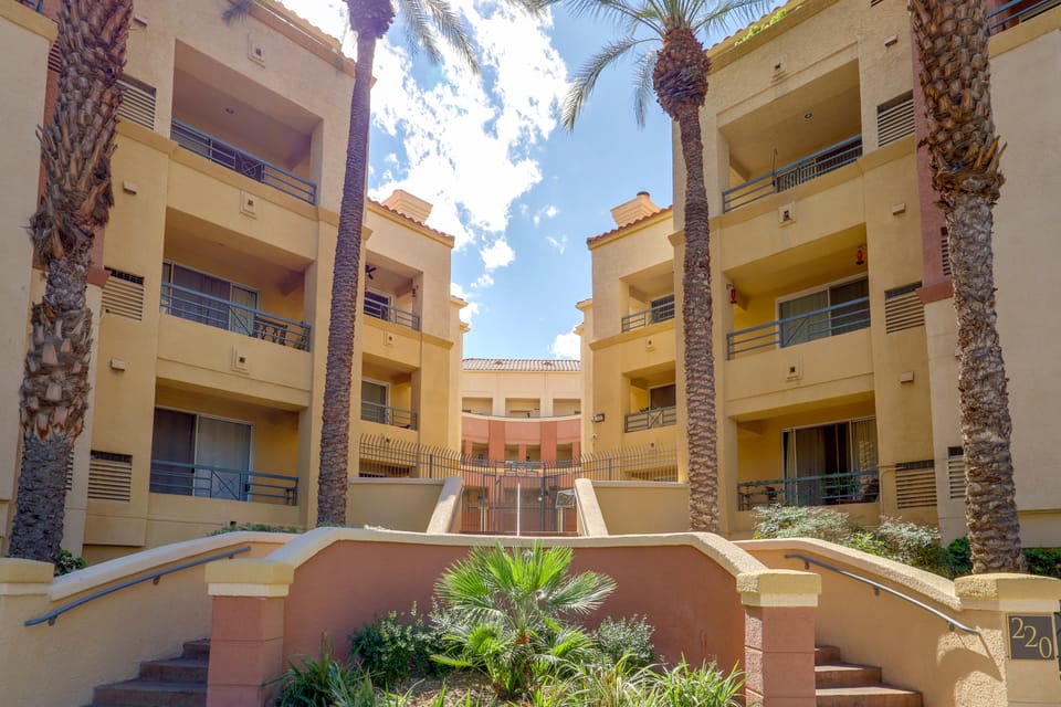 Las Vegas Condo Just Off the Strip Apartment in Las Vegas Strip