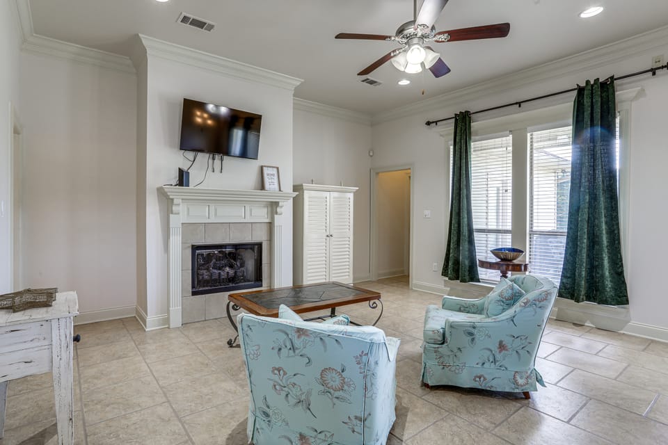 Waterfront Home Near Nature Trails & LSU! House in Louisiana
