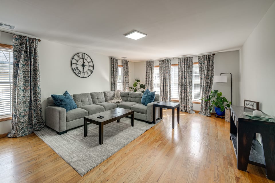 Group Getaway in Paterson, Close to NYC House in Paterson