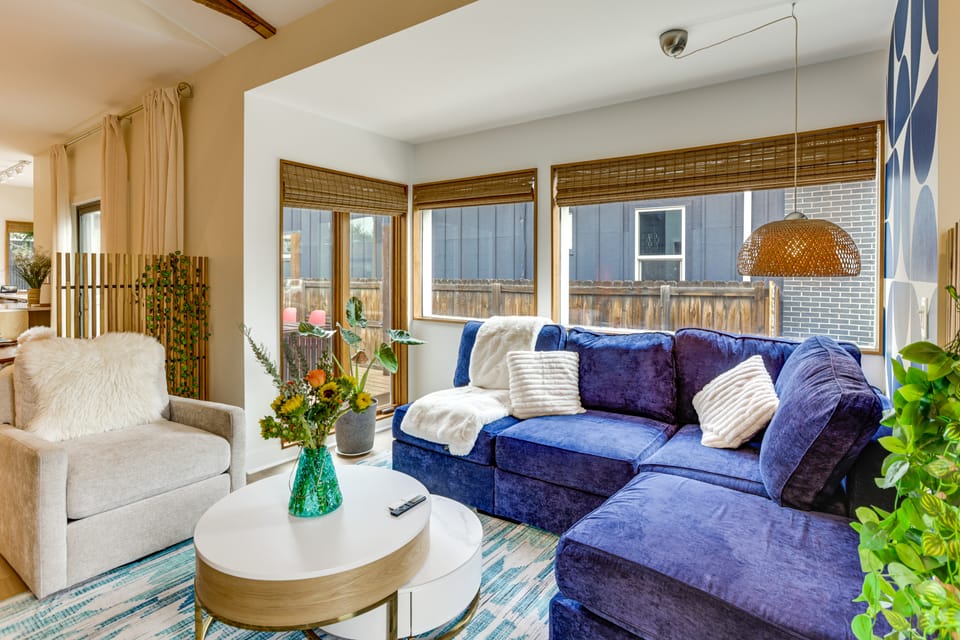 Walk to RiNo & Coors Field! Modern Denver Home House in Denver