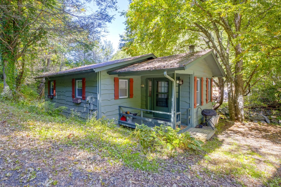 Creekside Haven 5 Mi to Dtwn Boone! Bring Your Pup House in Watauga