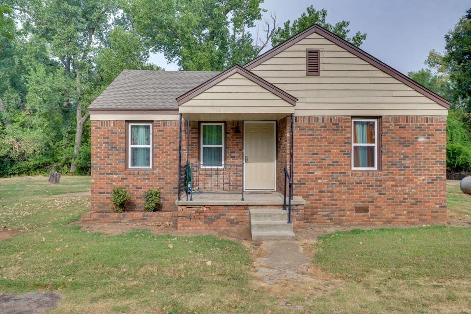 5 Mi to Dtwn & Bricktown! Quaint Escape House in Oklahoma City