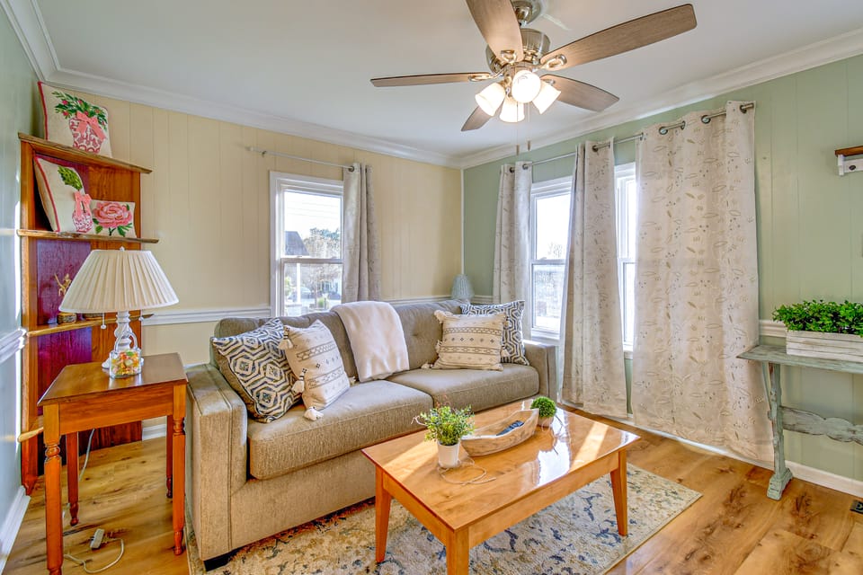 Walk to Town! West Liberty Home w/ Gazebo & Deck House in Kentucky