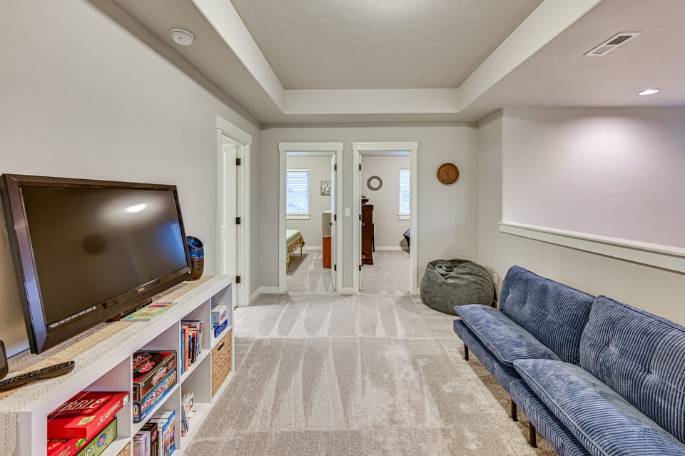 Family Home Close to Bend, Smith Rock & Sisters Apartment in Redmond