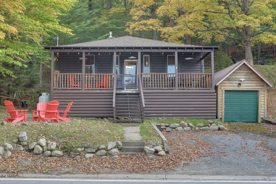 Old Forge Winter Escape: Snowmobile & Ski! House in Old Forge