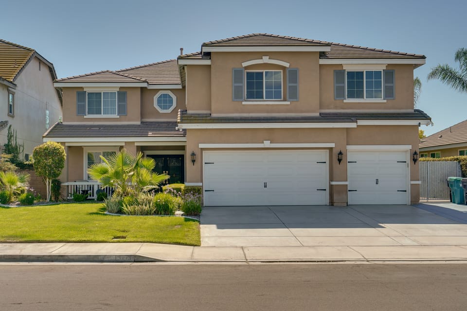 Sun-Soaked Luxurious Home w/ Pool & Home Gym House in Eastvale