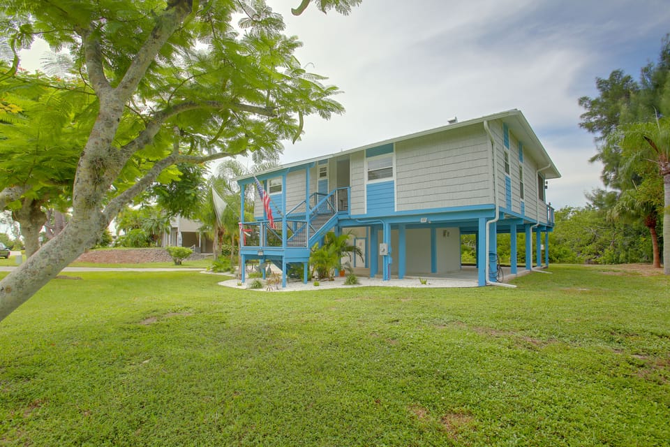 Pine Island Escape: Fish, Hike & Bird-Watch House in Lee County